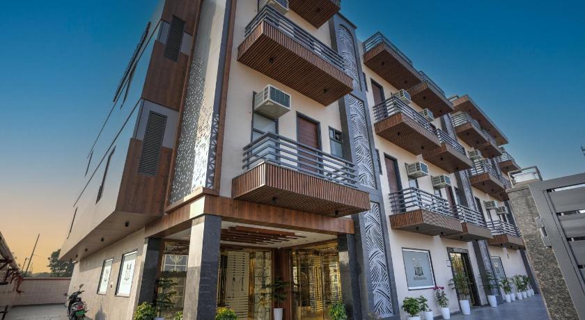 Madhuram Inn - image 14