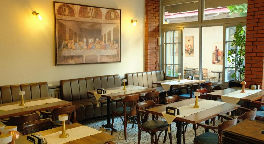 madame roza – Istanbul, FL