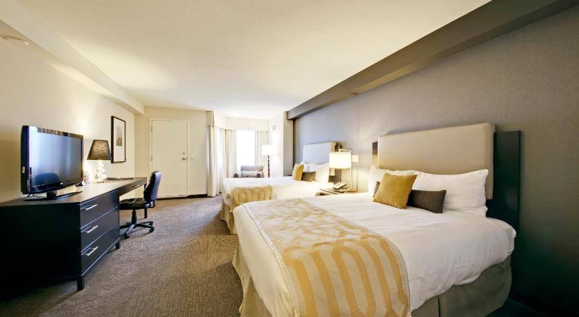 Coast Kamloops Hotel & Conference Centre photo