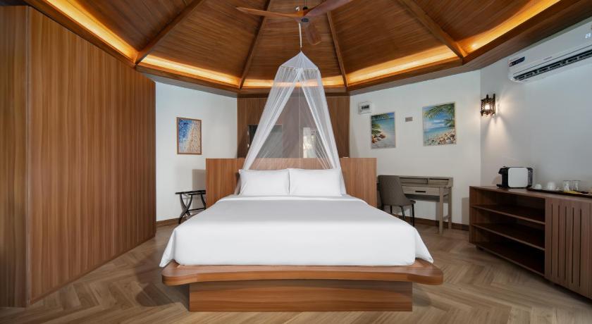 Image of Villa with Sea View 6