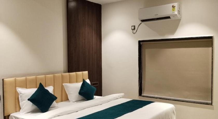 Hotel Heritage Crown - image 7