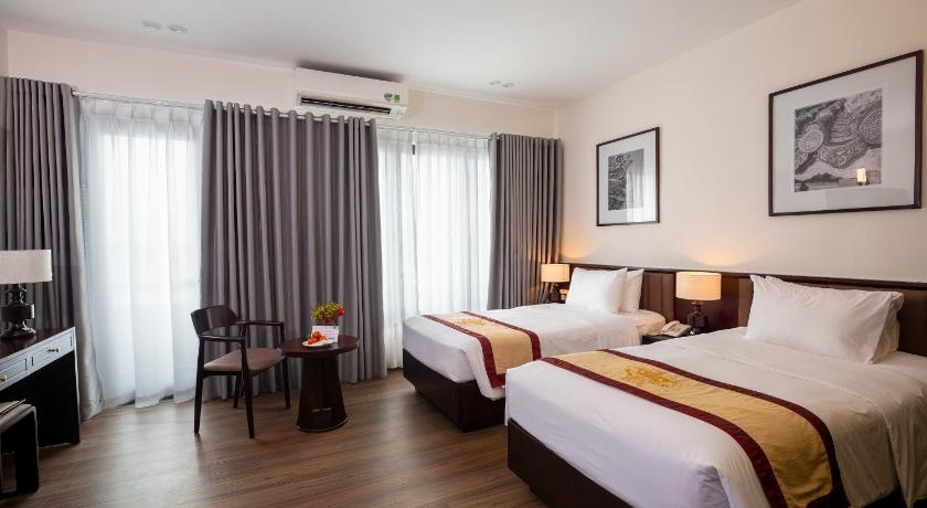 Image of Premier Garden View Twin Room 7
