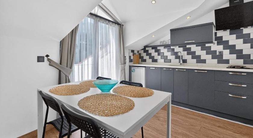 LAFARINE HOTEL - image 5