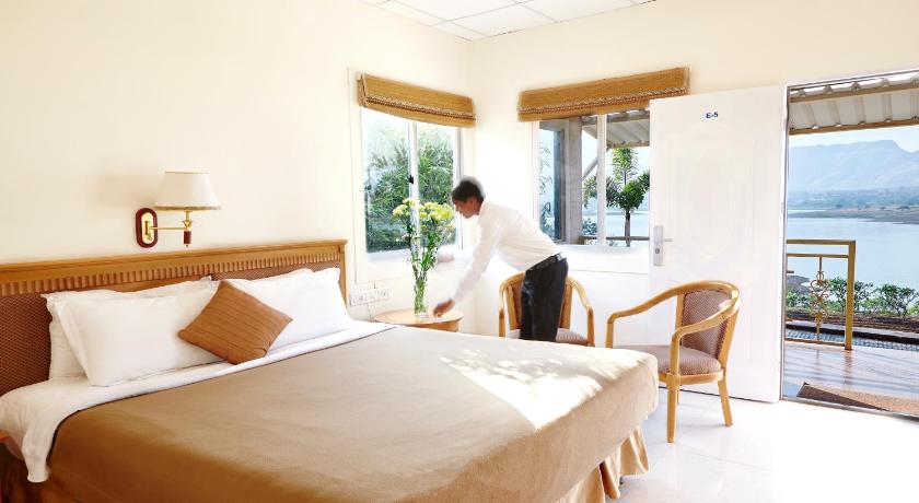 Savana Lake Resort photo