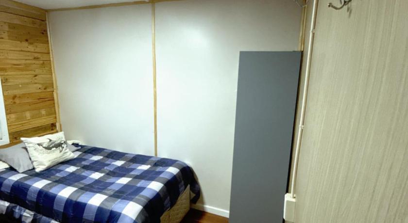 Imagen de Litera en habitación compartida mixta (Bunk Bed in Mixed Dormitory Room) 2