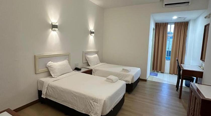 Image of Standard Twin Room 1