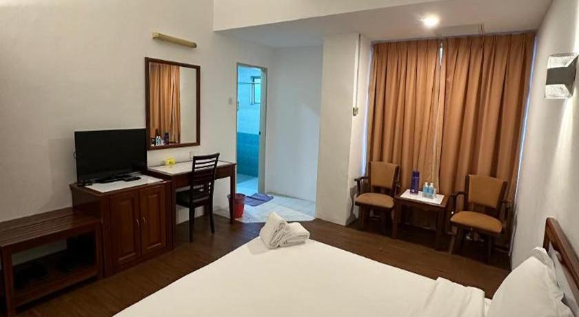 Image of Standard Queen Room 1