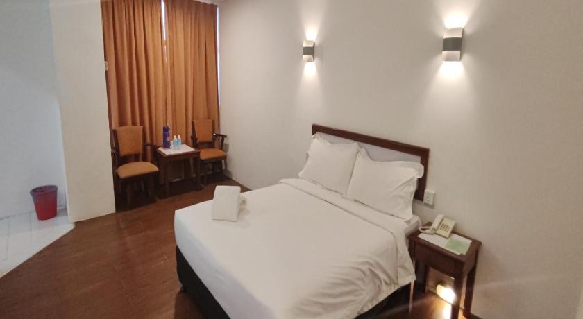Image of Standard Queen Room 0