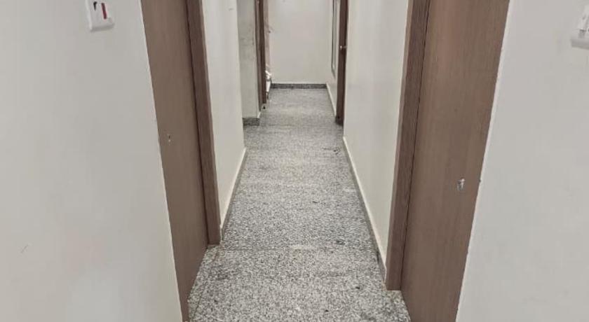 Luxmi Hotel – Allahabad, MD