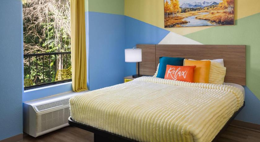 Image of 3 Queen Beds, Suite, Non-Smoking 3