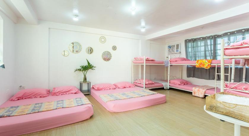 Image of Family Studio 0