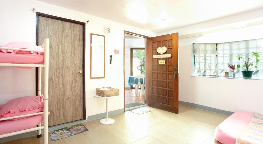 Image of Family Studio 1