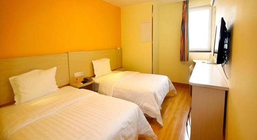 7 Days Inn Xi'an North Economic Development Zone 4th Fengcheng Road – Xi'an City, LA