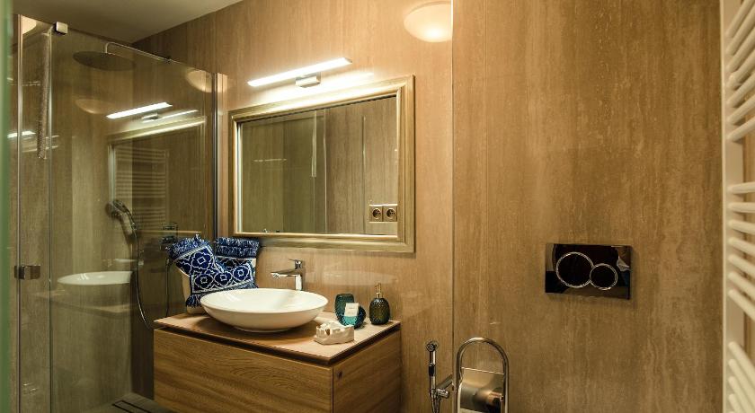 Luxury Apartments No. 91 photo