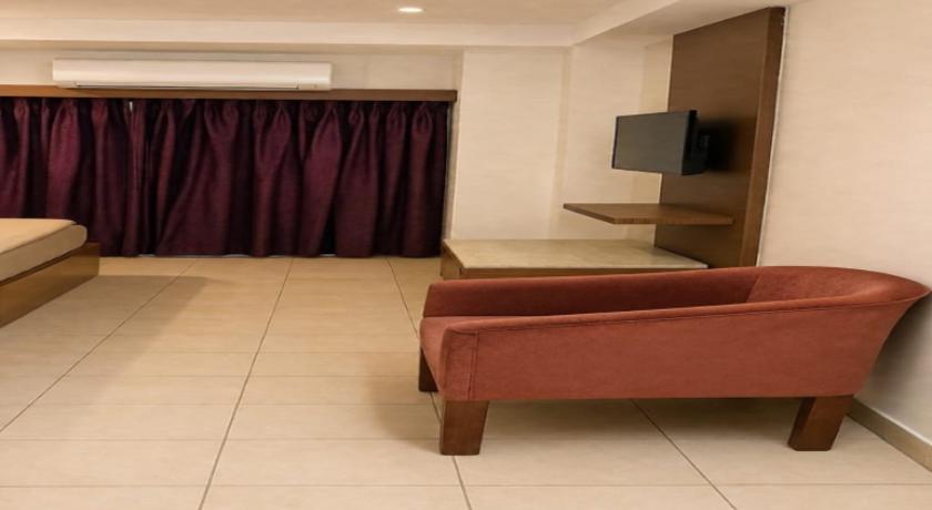 Hotel LeeLa IMPERIAL - image 12