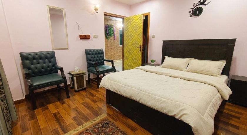 AZH Hotel & Rooms - image 8