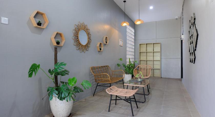 Urbanview Hotel Griya Menteng Palangkaraya by RedDoorz – Jekan Raya, Palangka Raya, ID