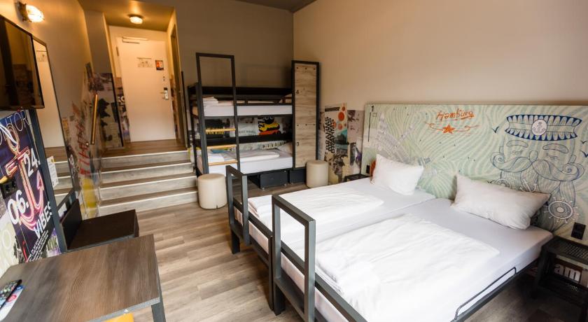 Image of Quadruple Room 4