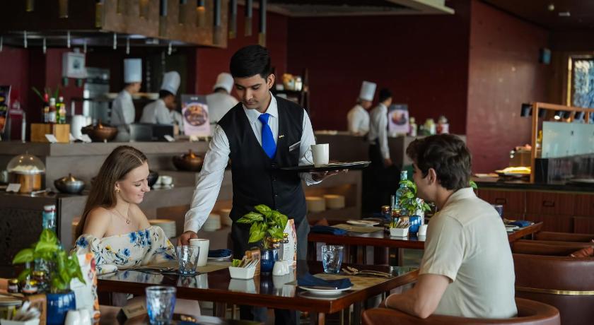 Radisson Blu Towers Kaushambi Delhi NCR - image 32