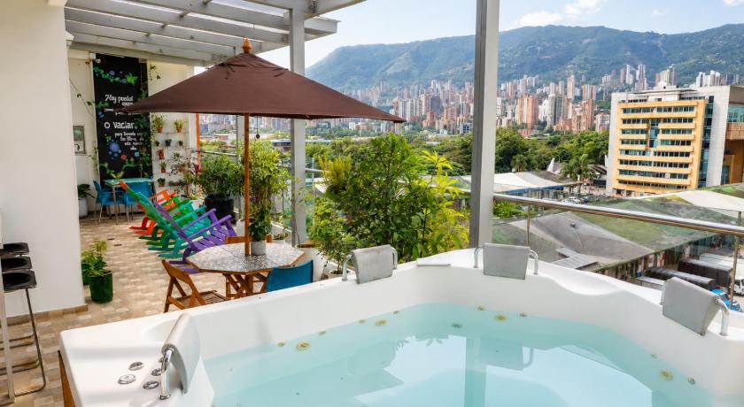 Sixtina Plaza Hotel