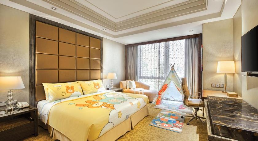 Imagen de 1 King Bed Junior Suite Lounge Access 1