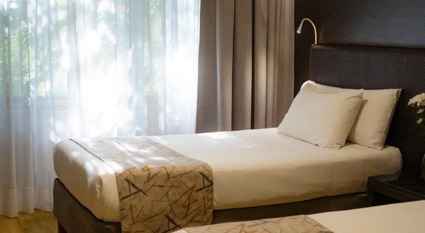 Image of Standard Twin Room 5