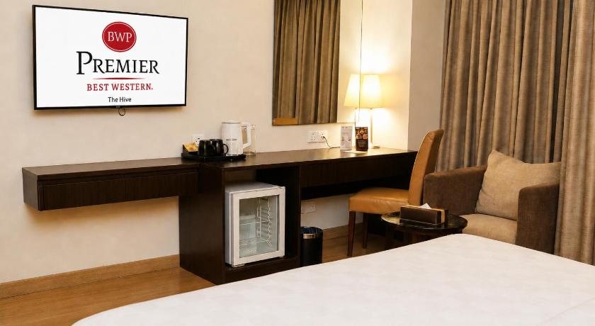 Image of 1 Double Bed, Smoking Room, Deluxe Room 5