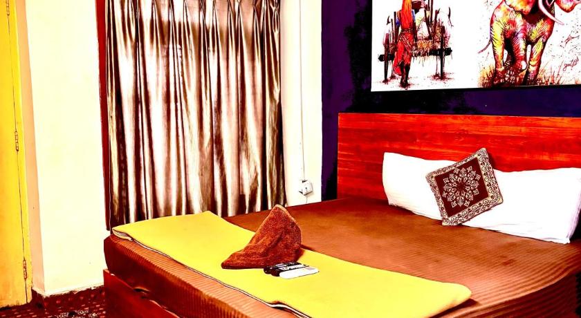 Hotel LeeLa IMPERIAL - image 10
