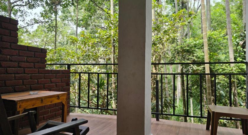 MUM Jungle Inn - image 5
