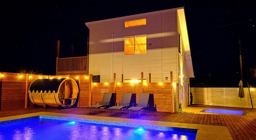 Blu Pointe & Retreat
