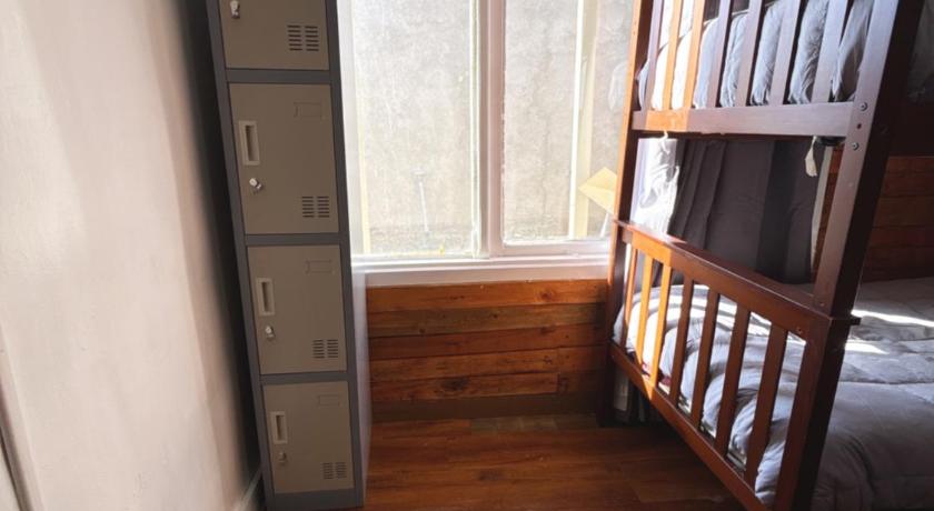 Imagen de Litera en habitación compartida mixta (Bunk Bed in Mixed Dormitory Room) 4