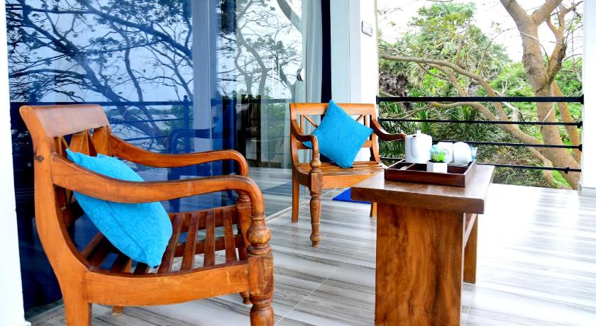 Imagen de Habitación Cuádruple con vistas al mar (Quadruple Room with Sea View) 2