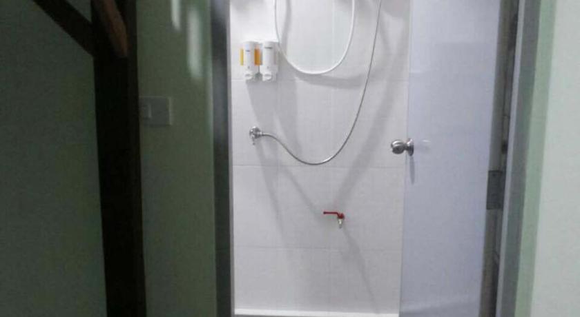 รูปของห้องพักสำหรับ 6 ท่าน (Room for 6 People) 10