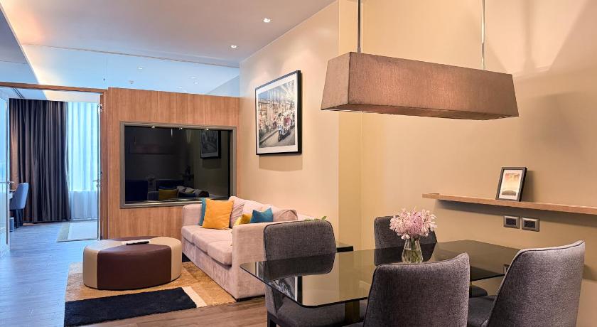 Image of Junior Suite 12
