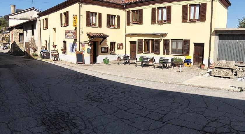 Desdemona House Pub