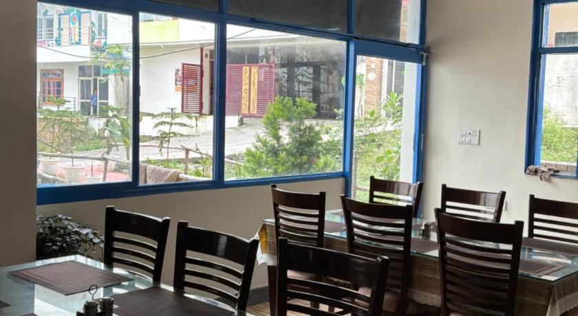 MOONSHIVA STAY and CAFE - image 9