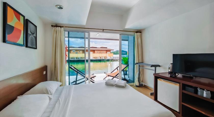 Image of Island Room 0