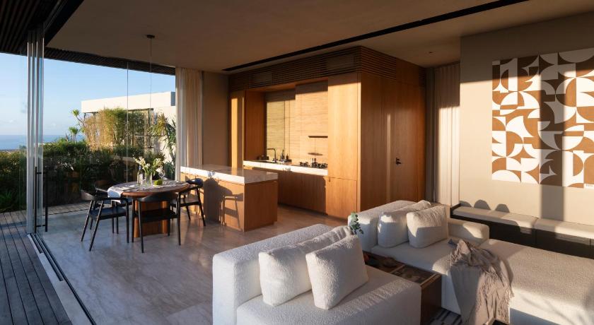Lyvin Melasti Villas - image 5