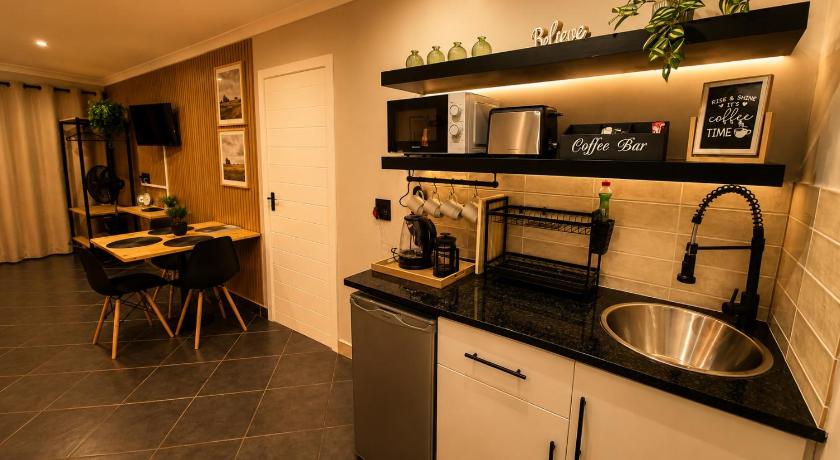 Point Village Hotel and Self Catering - image 15
