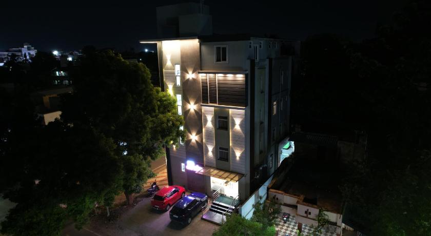 Hotel Jai's Inn - image 9
