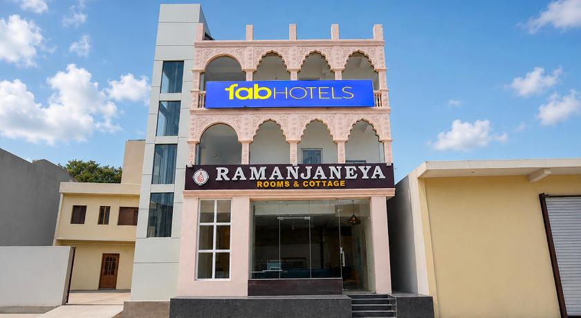 FabHotel Ramanjnaeya - image 2