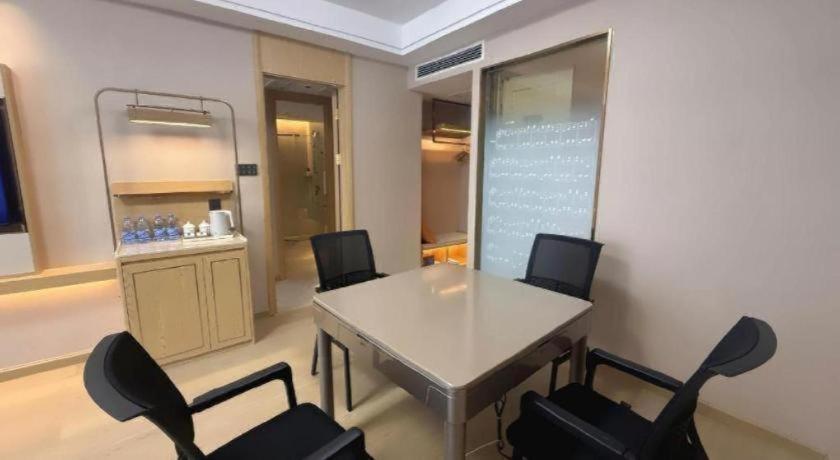 Vienna Hotel Guiyang Yunyan Baoshan North Road Brand – Guiyang, MN