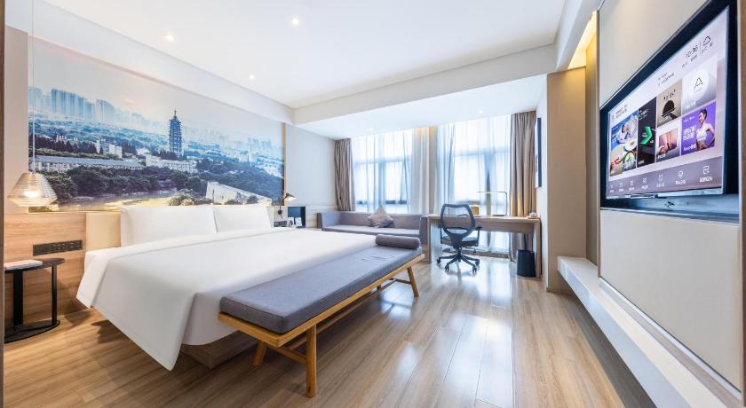Atour Hotel Nanjing Xianlin University Town Shengchuang Park - image 3