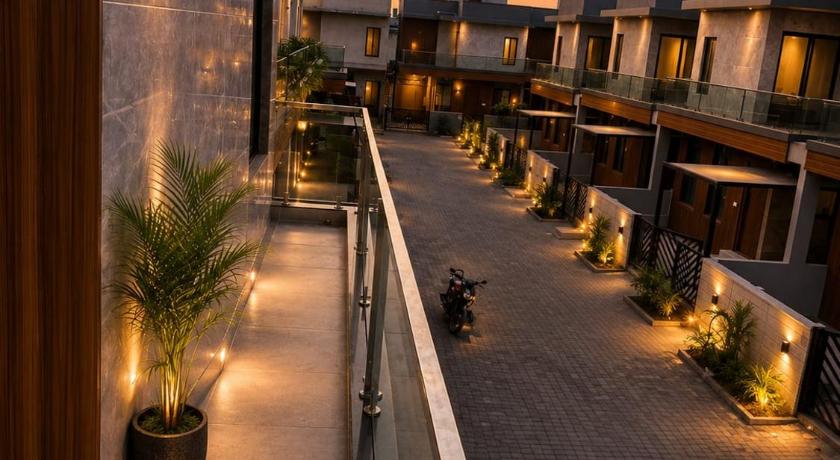 Velvet vantage villas