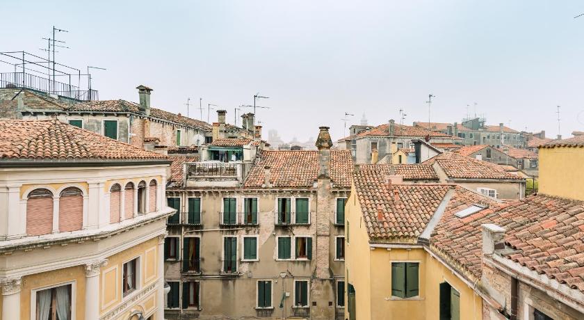 Charming Palace Corte del Teatro