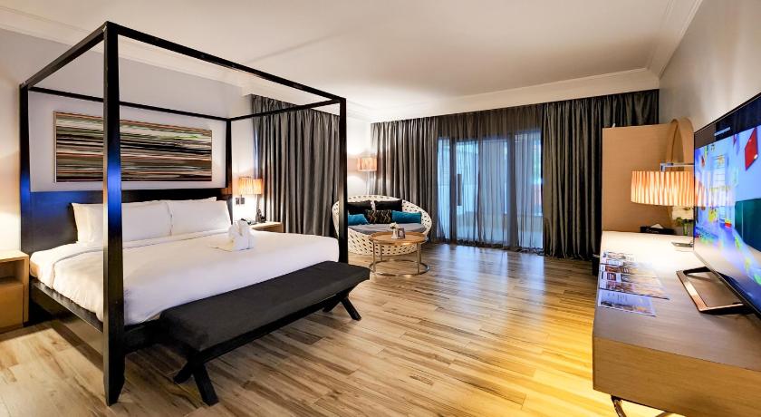 Image of Sunny Deluxe  Seaview 1