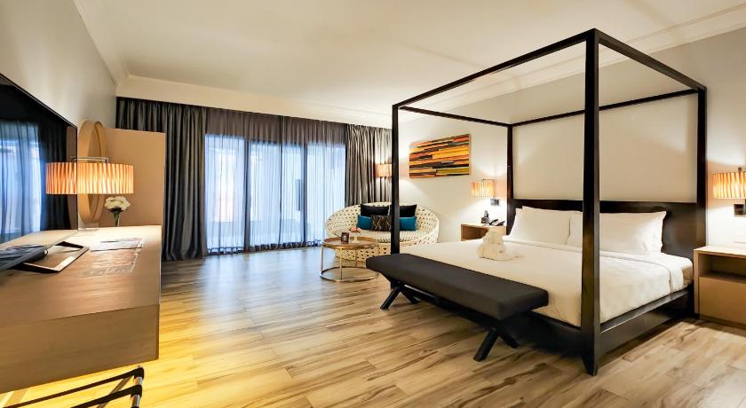 Image of Romantic Deluxe with Private Pool 0