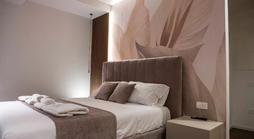 Tirone Luxury Rooms