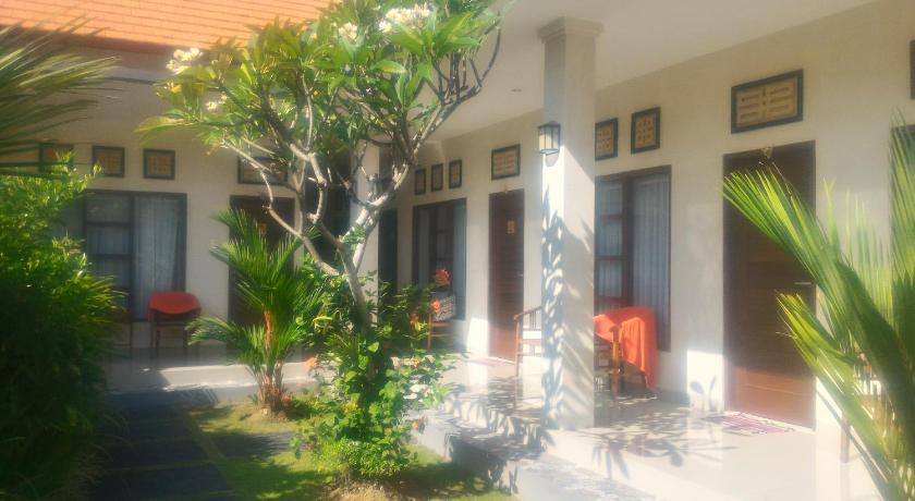 Purnama Guesthouse photo