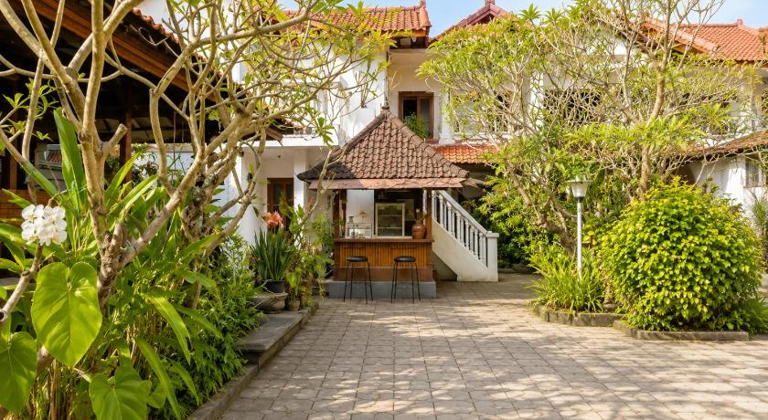 Tampilan Nakula Familiar Inn